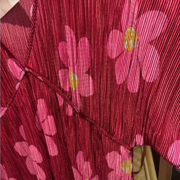 Daisy Print Dress - Picture 2 of 4